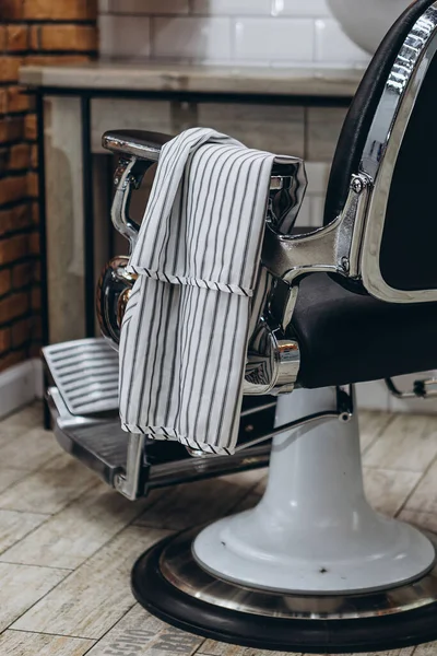 Het Interieur Van Een Moderne Kapsalon Voor Mannen Waar Kappers — Stockfoto