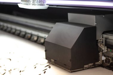 Dijital baskı baskısı - geniş biçim