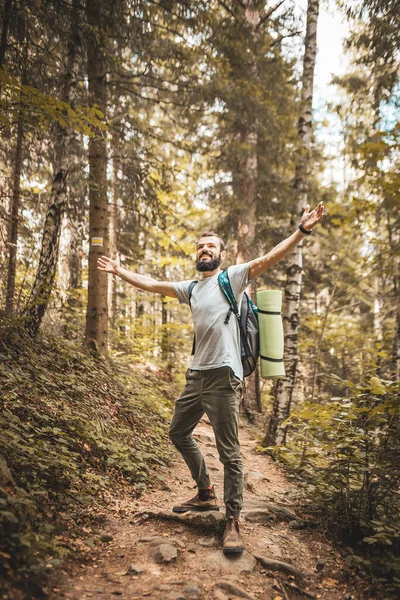 Cool Stylish Bearded Tourist Tourist Backpack Woods While Passing Mountain — Stock Photo, Image