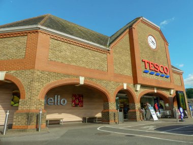 Tesco Superstore, Frogmoor Wharf, Harefield Yolu, Rickmansworth