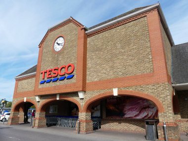 Tesco Superstore, Frogmoor Wharf, Harefield Road, Rickmansworth, Hertfordshire, İngiltere