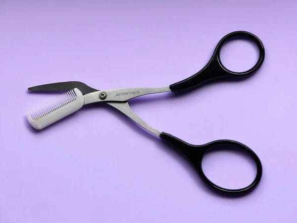 Japonesque Eyebrow Grooming Scissors Comb Pink Background — Stock Photo, Image