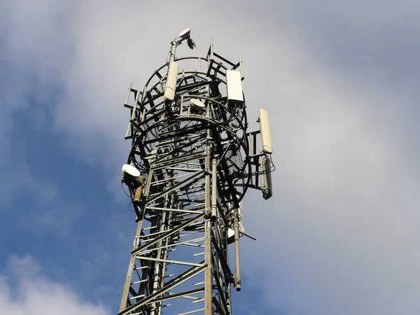 Mobile Phone Mast Micklefield Green Hertfordshire Inglaterra Reino Unido — Fotografia de Stock