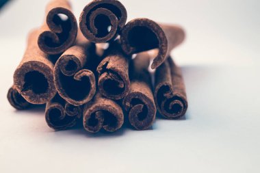 Casia tarçın Birkaç ağaç kabuğu çubuğu