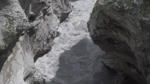 Snel Bewegende Bergrivier Hadzhokh Kloof Van Adygea Kamennomostskiy Mei Full — Stockvideo