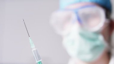 Bağışıklık. Google 'lı doktor, tıbbi maske Corona virüsü covid-19' a karşı aşı hazırlıyor.