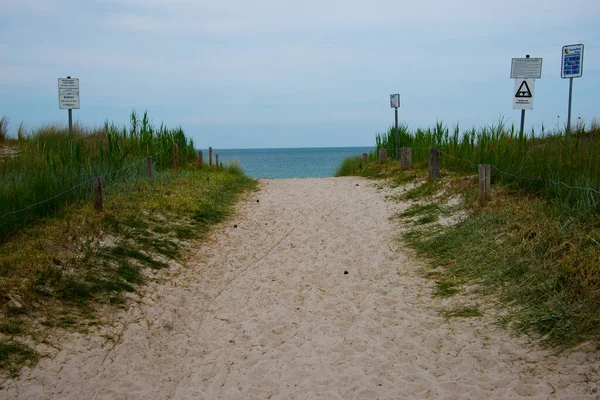 Παραλία Μονοπάτι Baltic Παραλία Προειδοποιητικές Πινακίδες Mecklenburg Δυτική Pomerania Γερμανία — Φωτογραφία Αρχείου