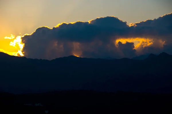 Nuvens Trovoadas Formando Sobre Sierra Las Nieves Vistas Ronda Andaluzia — Fotografia de Stock