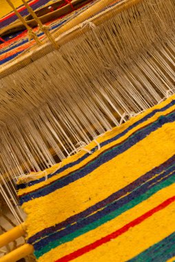 Fas 'ta geleneksel halı tezgahı