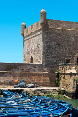 Essaouira limanında demirli balıkçı tekneleri, Fas