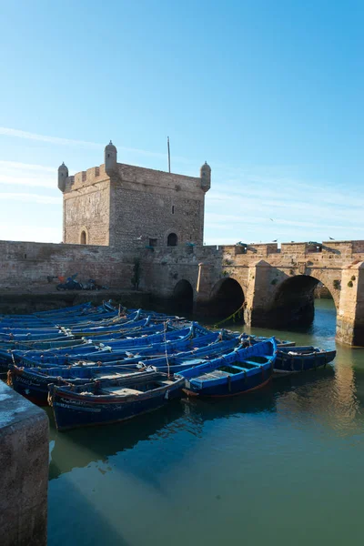 Horgonyzott Halászhajók Essaouira Kikötőjében Morokkóban Stock Kép