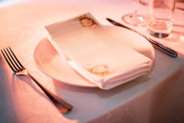 tabak ve çatal bıçak takımı Restoran tablo