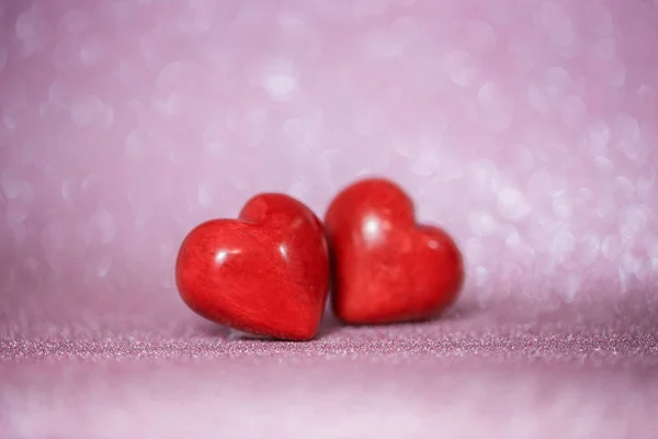 Valentinsdag røde hjerter på en smuk bokeh baggrund . - Stock-foto