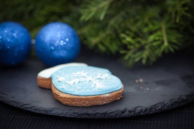 Süslü Noel mitten gingerbread buzlanma kurabiyesi