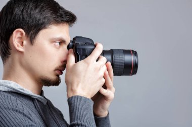başarılı profesyonel fotoğrafçı profil portresi Dsl kullanın