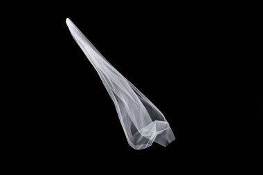 siyah arka plan üzerine izole beyaz düğün gelin peçe