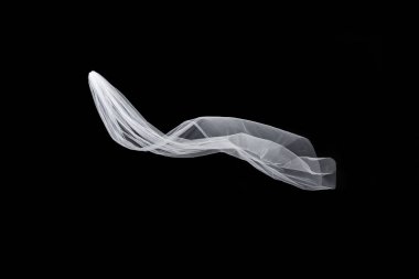 siyah arka plan üzerine izole beyaz düğün gelin peçe