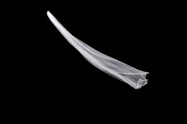 siyah arka plan üzerine izole beyaz düğün gelin peçe