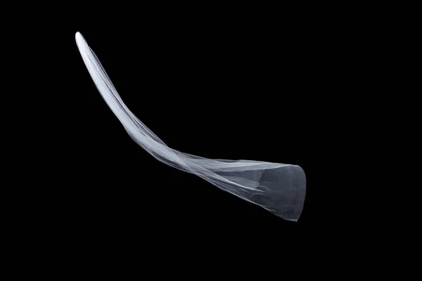 Νυφικό λευκό νυφικό πέπλο που απομονώνονται σε μαύρο φόντο — Φωτογραφία Αρχείου