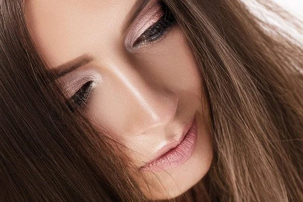 Portrait of a beautiful  brunette woman with makeup — Stock Photo, Image