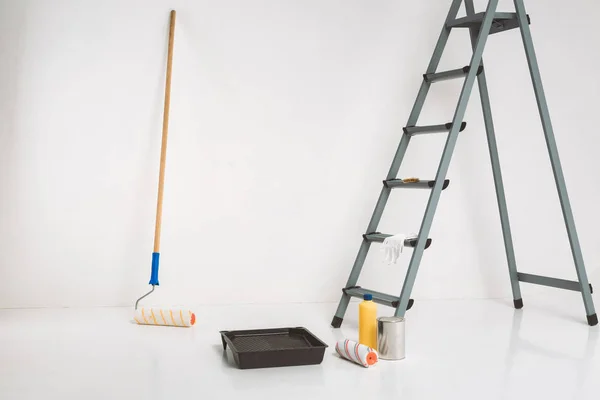 Ladder- en schildergereedschappen — Stockfoto