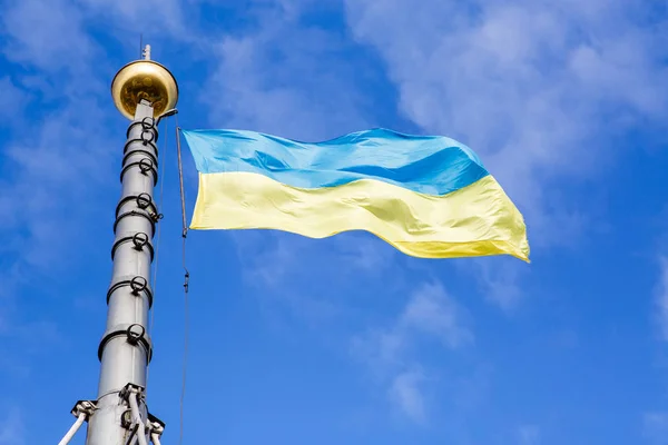 Žlutá modrá vlajka Ukrajiny — Stock fotografie