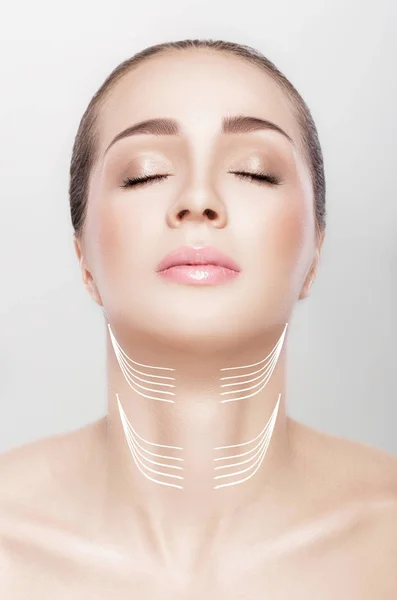 Boynundaki okları olan kadın. kavram kaldırma.