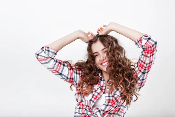 Mulher em camisa xadrez — Fotografia de Stock