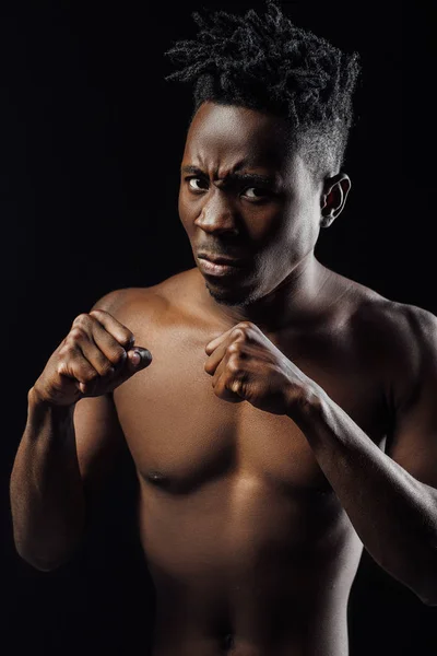 Atleta afro-americano di sesso maschile boxe — Foto Stock