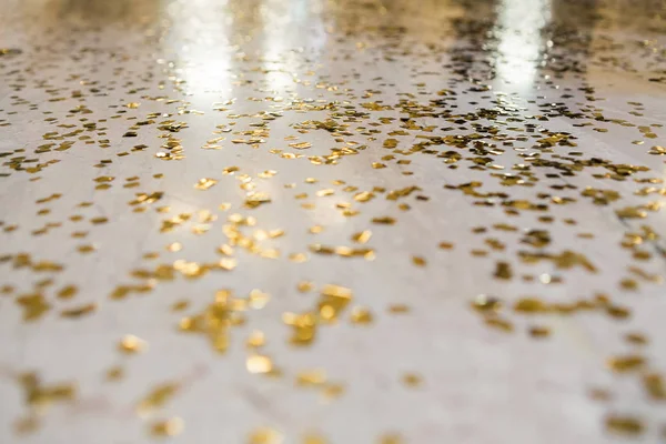 Confeti en el suelo. antecedentes — Foto de Stock