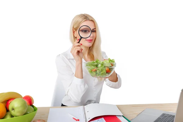 Dietician making a diet of fruits and vegetables — Stock Photo, Image