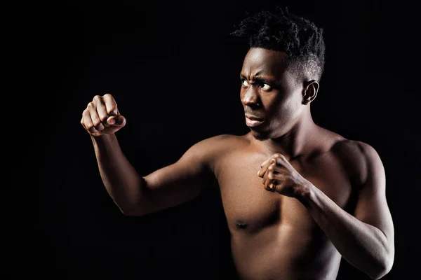 非裔美国男性运动员拳击 — 图库照片