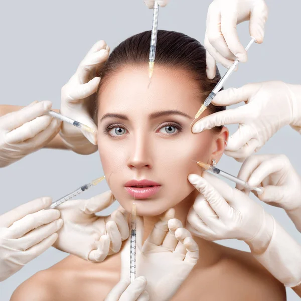 Woman getting cosmetic injection — Stock Photo, Image