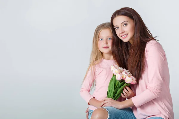 Happy mother and daughter together — Stock Photo, Image