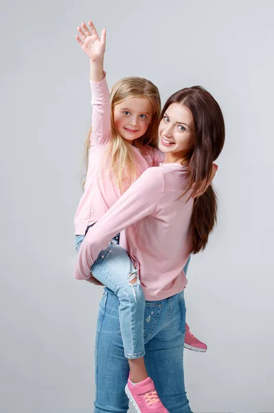 Mãe e filha juntas — Fotografia de Stock