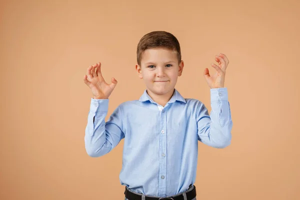 Happy surprised little child boy — Stock Photo, Image