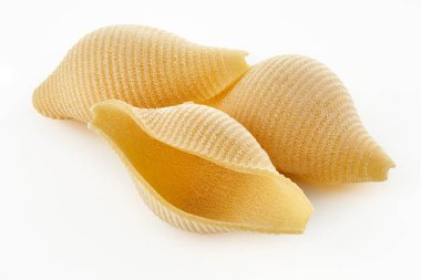 İtalyan çiğ makarna.