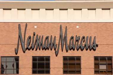 ABD, 26 Nisan 2020, Neiman Marcus 'un Corona Virüs Salgını nedeniyle iflas başvurusu yapmayı düşündüğü bildirildi.