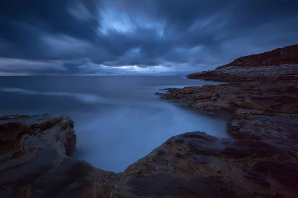 Lunga Esposizione Riva Mare Sera — Foto Stock