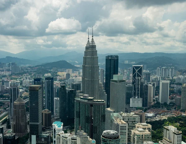 KL Kulesi 'nden Kuala Lumpur' un görüntüsü