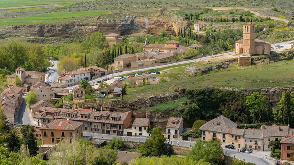 Sepulveda 'nın İspanyol köyünün tepesinden manzara