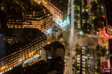 Paris, geceleri La Defans