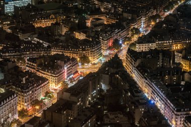 Paris, geceleri La Defans