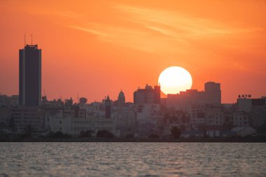 Tunus Tunus 'un bazı farklı görünümleri