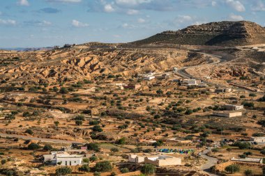 Zammour, Tunus Dahar 'ın güney kenti..
