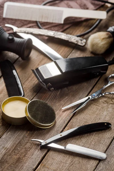 Wax, elektrische tondeuse en schaar — Stockfoto