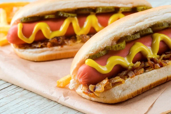 Deliziosi hot dog — Foto Stock