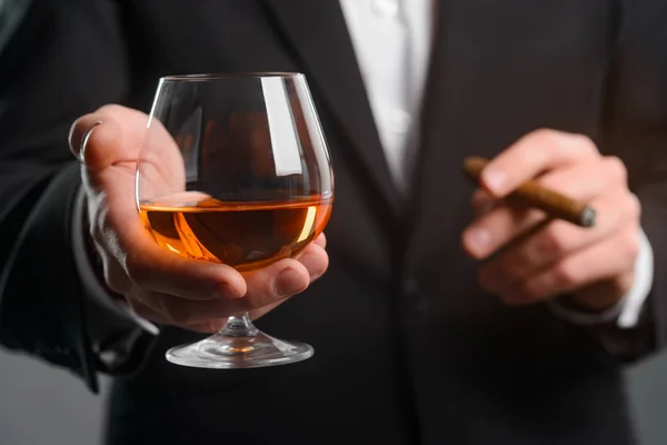 Zbliżenie na kieliszek whisky — Zdjęcie stockowe