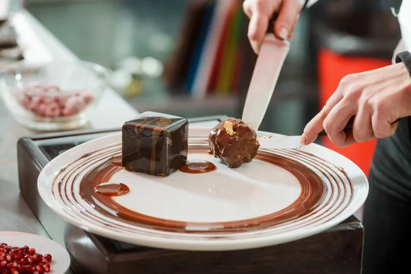 Nut fondue on dessert plate — Stock Photo, Image