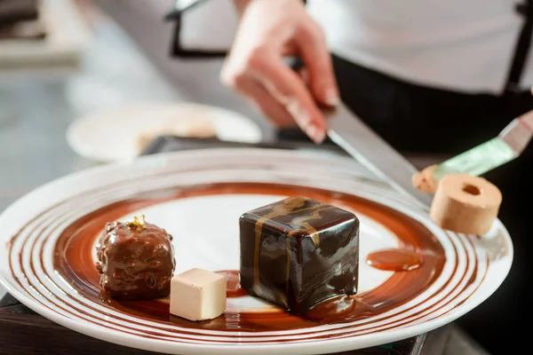 Marshmallow on a dessert plate — Stock Photo, Image